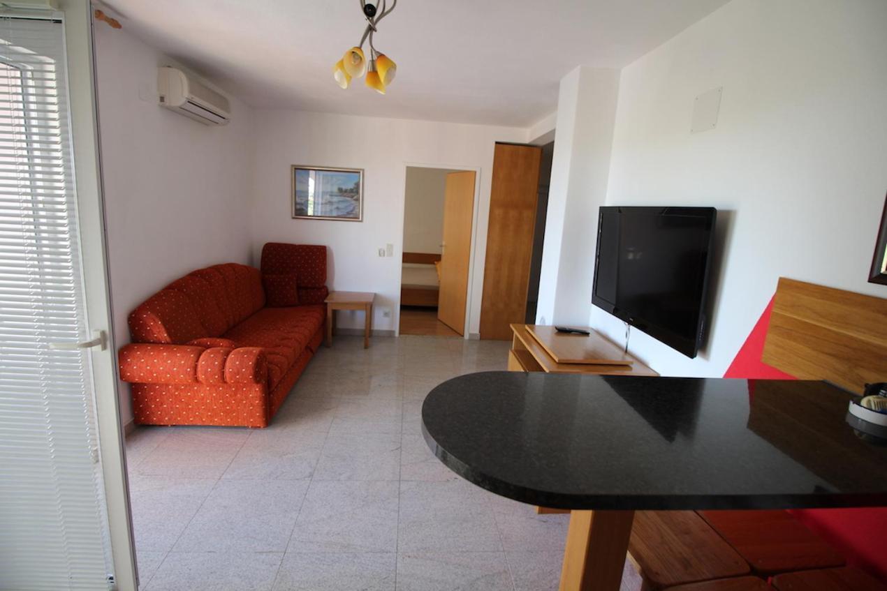 Apartments Helena Zadar 沃希 外观 照片