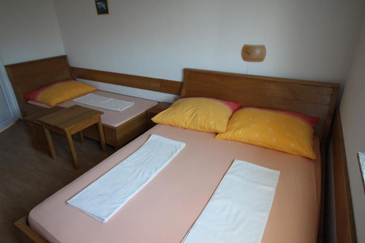 Apartments Helena Zadar 沃希 外观 照片