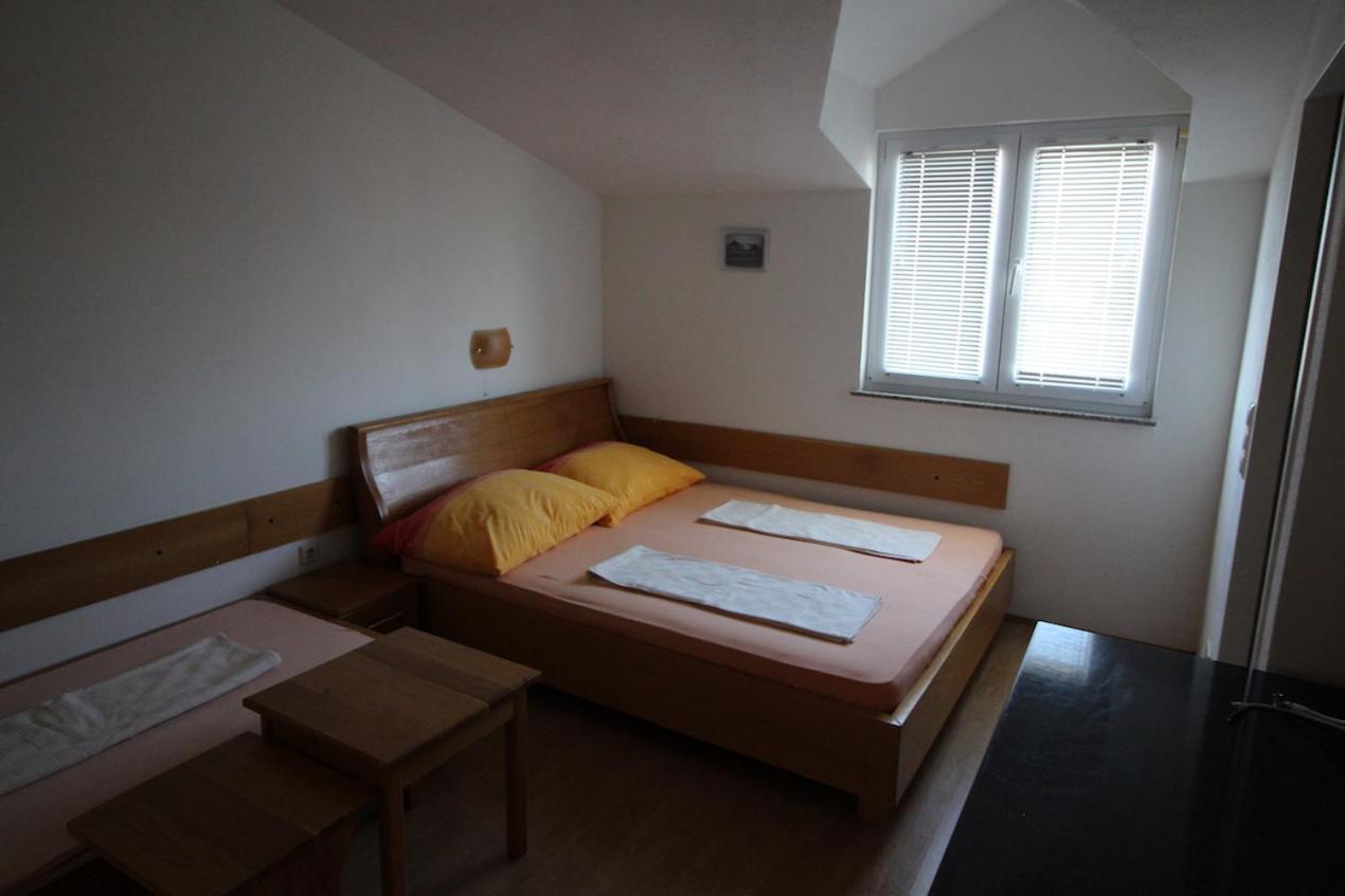 Apartments Helena Zadar 沃希 外观 照片
