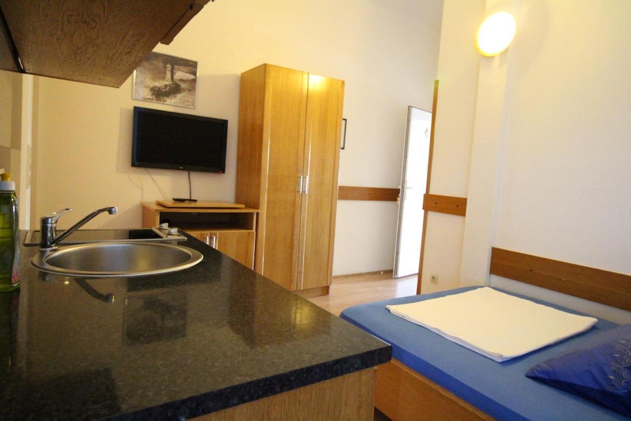 Apartments Helena Zadar 沃希 外观 照片